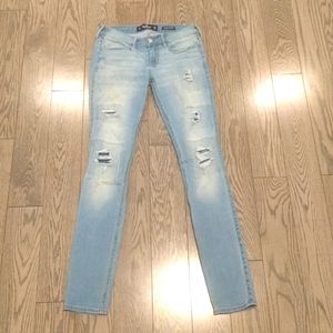 Beautiful denim by Hollister 🍀🍀🌸